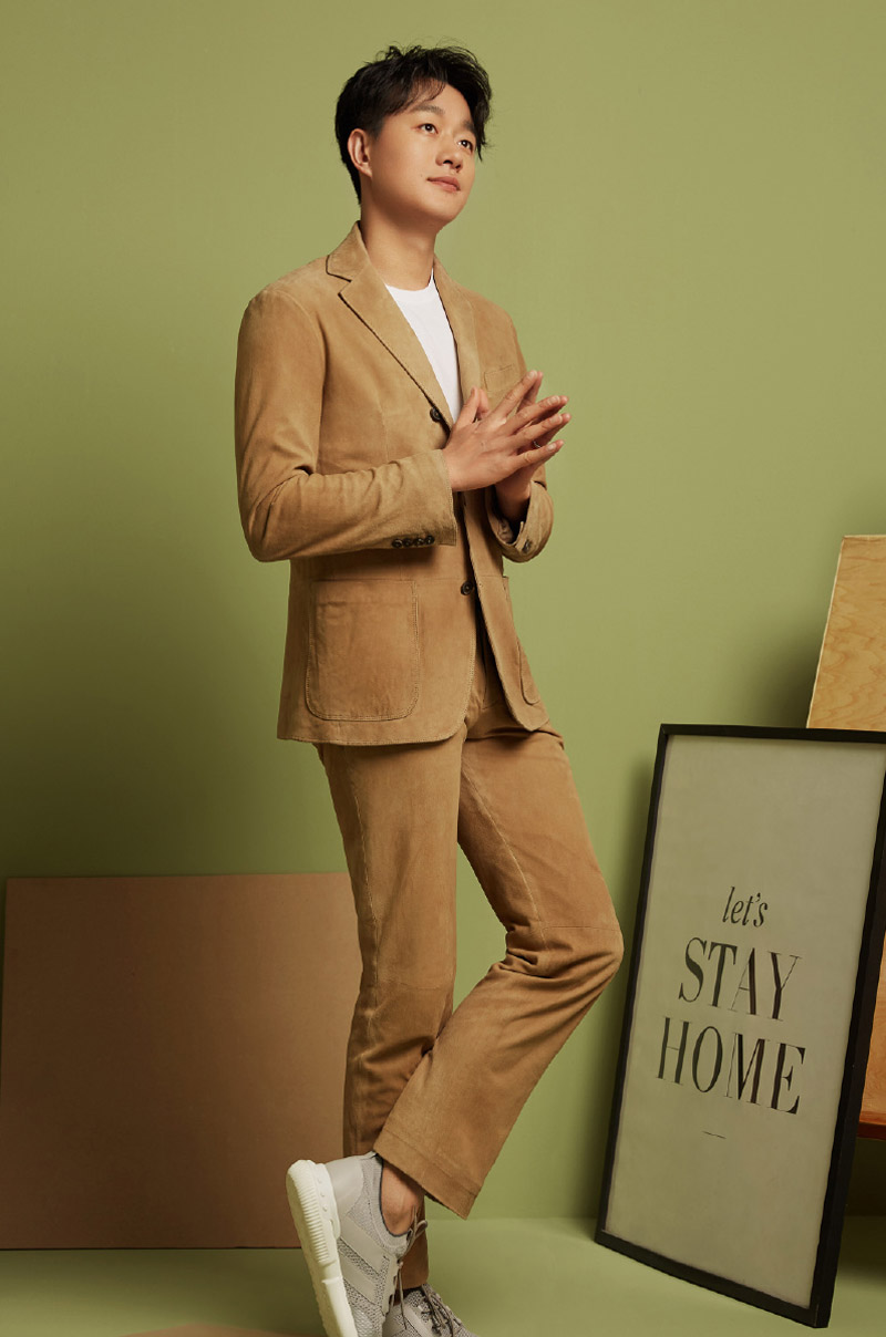 高清中国大陆辽宁省抚顺市新抚男演员佟大为关悦庆婚六周年杂志写真