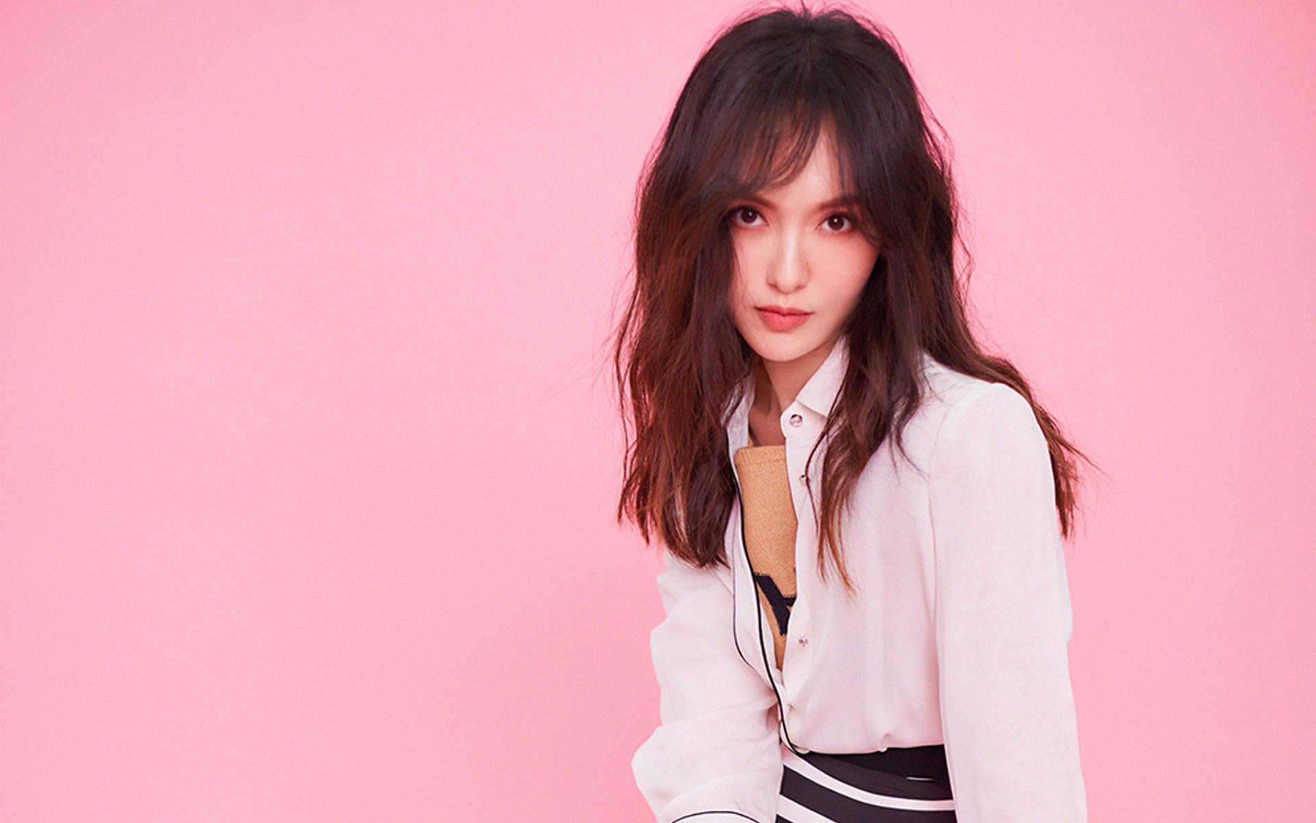 中国上海著名女演员唐嫣时尚写真图片桌面壁纸