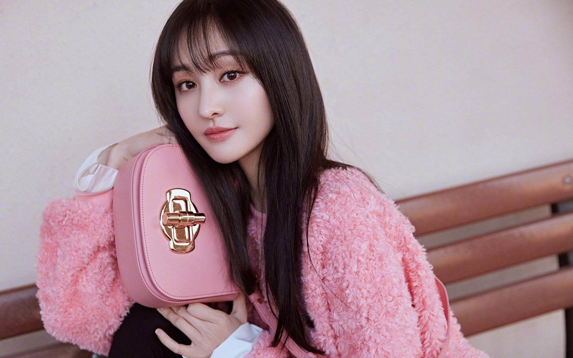 高清中国内地女演员郑爽蓝色古装造型写真图片